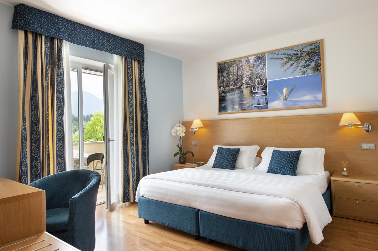 Vital Hotel Flora Comano Terme Zewnętrze zdjęcie