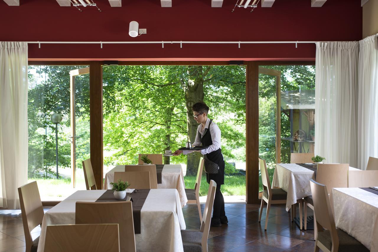 Vital Hotel Flora Comano Terme Zewnętrze zdjęcie